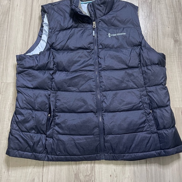 Free Country Black Quilted Vest‎ - Picture 1 of 3